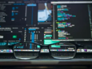 Maintenance de site internet à Paris : sécurité et performance